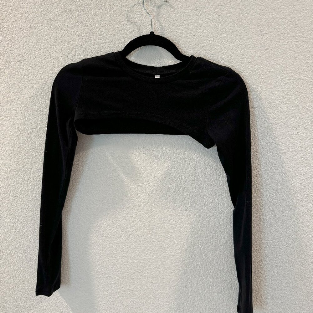Ultra Cropped Black Long Sleeve